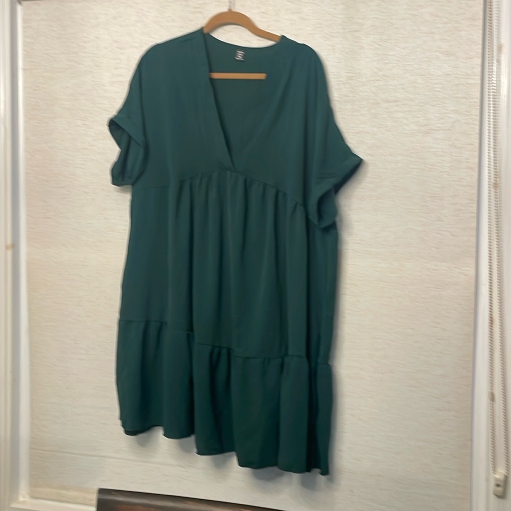 SHEIN Green Midi Dress